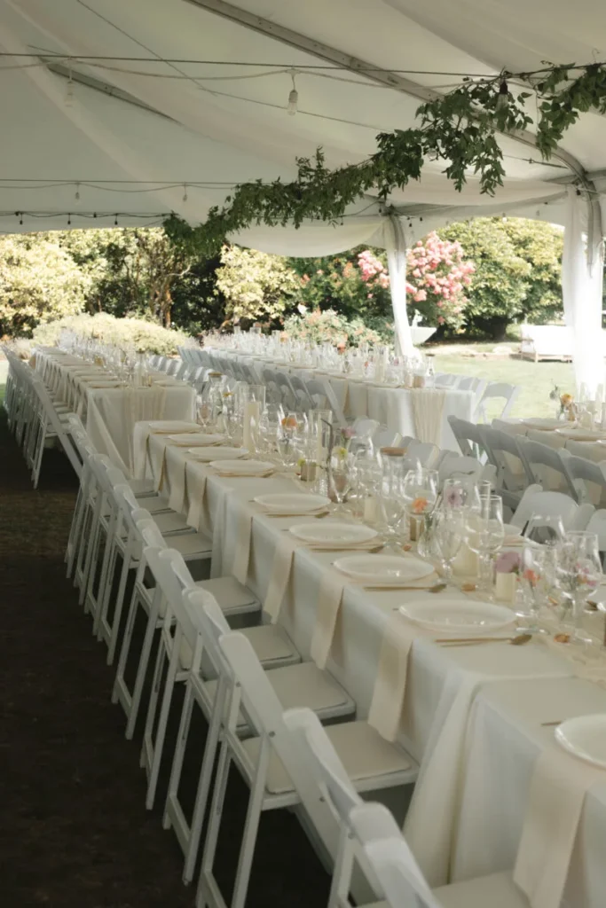 Event dinner table setup